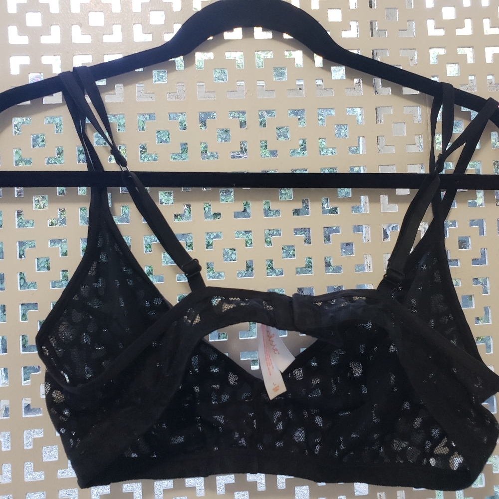 BRALETTE BLACK LACE